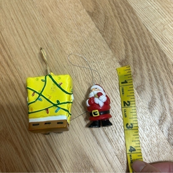 SpongeBob SquarePants & Santa Claus Christmas Ornament Bundle Yellow Red - Picture 4 of 4